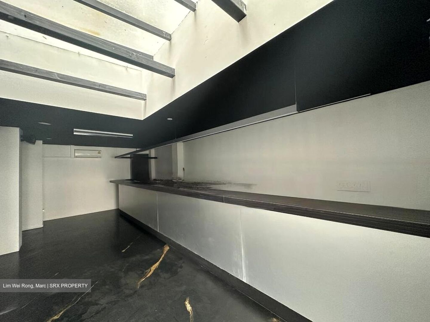 Craig Place (D2), Retail #457654061